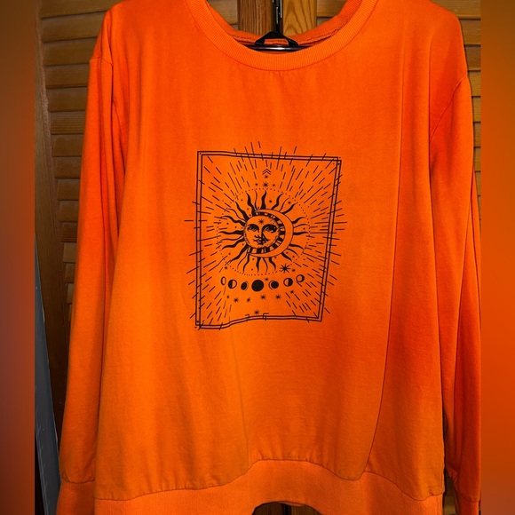 Shein Sun and Moon Oversized Crewneck 🧡 - Picture 1 of 3